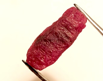 Natural Red Ruby Rough: Raw Gemstone for Jewelry Making (25x11mm, 20 Cts)
