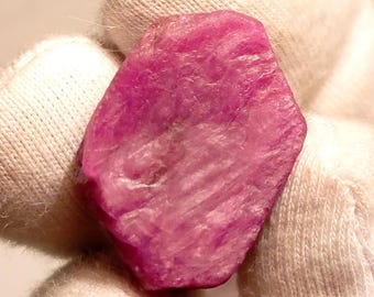 Natural Ruby Gemstone-AAA Ruby Rough/Red Cluster Ruby Rough/Ruby Rough Crystal/Large Ruby Raw/Healing Ruby Raw/ 24x17mm-70 Carat Ruby Raw
