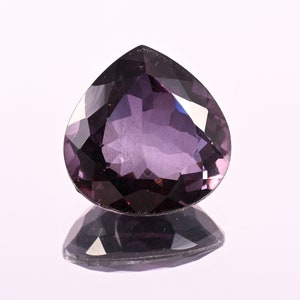 Alexandrite Gemstone-Alexandrite 100% Colour Changing Stone-Faceted Alexandrite Heart Shape Cut-Flawless Alexandrite-17 Cts-18x10mm Size