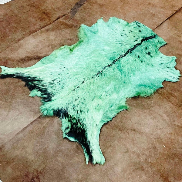 Exotic Goat Hide, Metallic Green Nordic Fur Rug, Geitenleer, Ziegenleder Teppich, 3x2 feet Approx