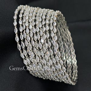Pulseras con acabado en plata india, diamantes americanos/circonitas cúbicas/brazaletes de diamantes/pulseras de circonita/pulseras nupciales/de boda/pulseras bañadas en plata. Paquete de 12 unidades.