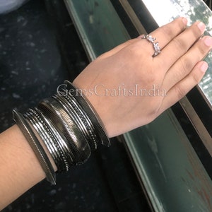 Braccialetto/braccialetto antico in argento scuro, set di braccialetti in argento tedesco ossidato, braccialetti antichi indiani/braccialetti antichi/braccialetti tradizionali fatti a mano