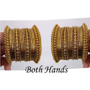 Antiker vergoldeter Armreif / Armband aus oxidiertem Gold, indischer ethnischer Armreif / antike Armreifen / handgemachter Armreif für Frauen / Packung mit 34 Stück Bild 2