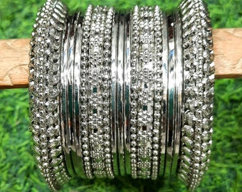 Brazalete de plata antigua oxidada de plata alemana, estilo étnico indio, brazalete antiguo, brazalete tradicional hecho a mano para mujer.