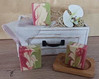Aloe water lily soap handmade, hand soap, shower soap, palm oil-free and vegan