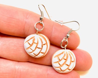 Preciosos pendientes de conchas de vainilla, pan dulce tradicional mexicano, arte popular mexicano, aretes, moda femenina para niñas, mujer, arcilla