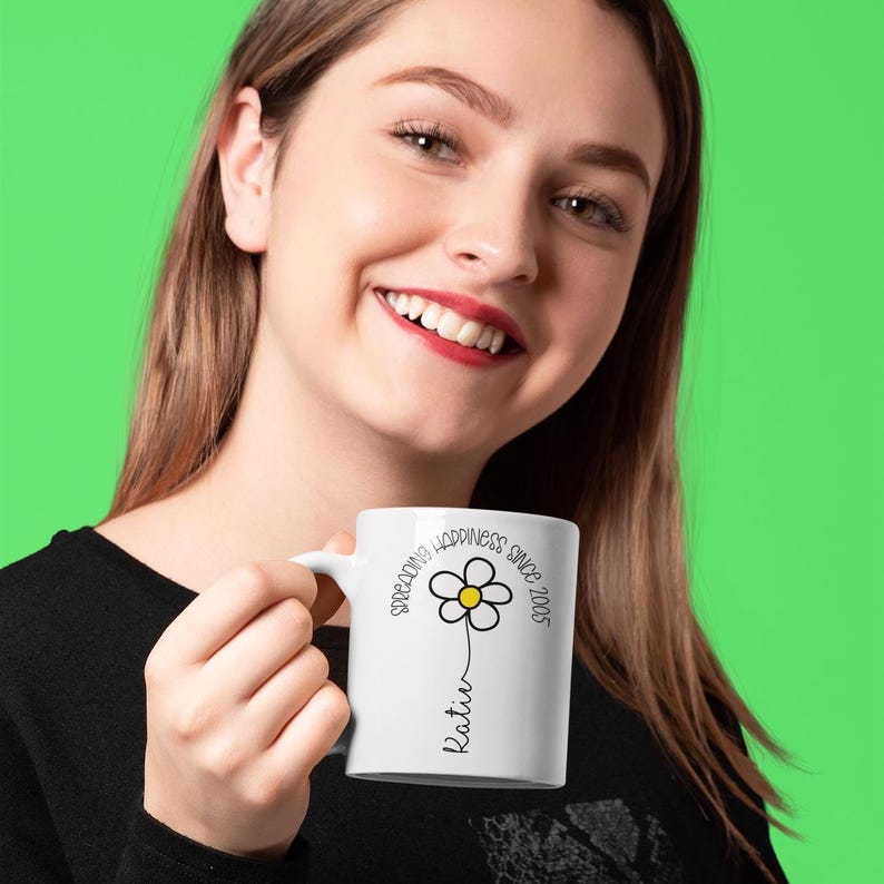 Personalised 21st Birthday Mug, Daisy Gift for 21 Year Old Female Bild 3