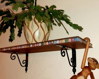 Wandplank, massief hout, wild eikenhout, Marrakech. Verkrijgbaar in een diepte van 20 of 15 cm. Aanpasbaar.