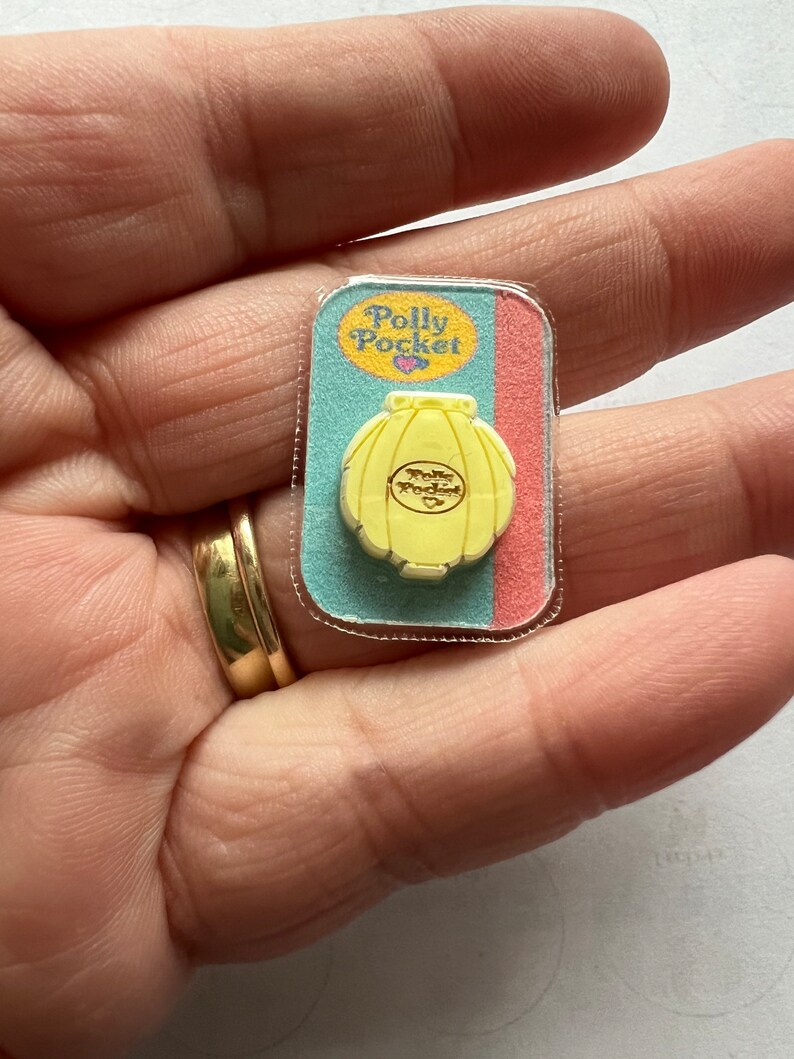 Version choose your SHAPE Miniature dolls house Polly Pocket compact replica single LeoLolabyKelly image 3