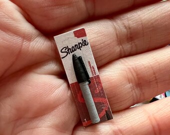 Pack of single miniature Sharpie marker dolls house  LeoLolabyKelly