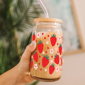 Strawberry and Flowers Cute Glass Can, Aesthetic 16oz Coffee Glass with lid and straw, Summer Coffee Cup, Summer iced coffee glass