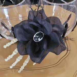 Holloween Flower skeleton hand hair clip