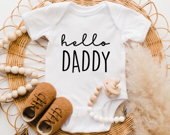 Hello Daddy Onesie®, Baby Onesie®, Funny Onesie®, Baby Announcement, Baby Gift, Baby Shower Gift, Baby Onesie®, Baby outfit,New baby Onesie®