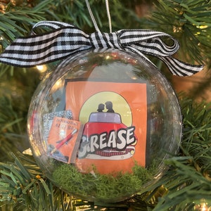 Broadway Ornament, Grease