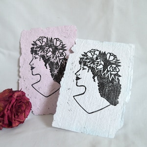 Linogravure L’esprit en fleur | carte A6 | papier recyclé | fait main