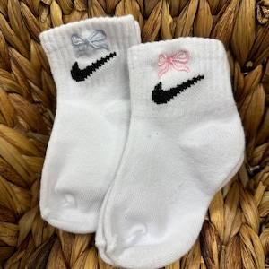 YOUTH bow embroidered socks | ribbon embroidered socks | bow crew socks | ribbon crew socks | girly socks | trendy socks