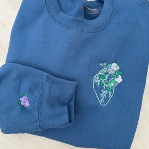 Anatomisches Herz Crewneck | Blumenherz Crewneck | Floraler Rundhals-| Girly Herz Crewneck Sweatshirt