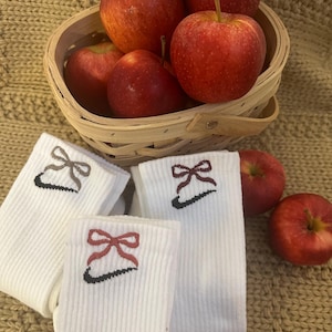 Fall Cozy bow embroidered socks | ribbon embroidered socks | bow crew socks | ribbon crew socks | girly socks | Autumn trendy socks