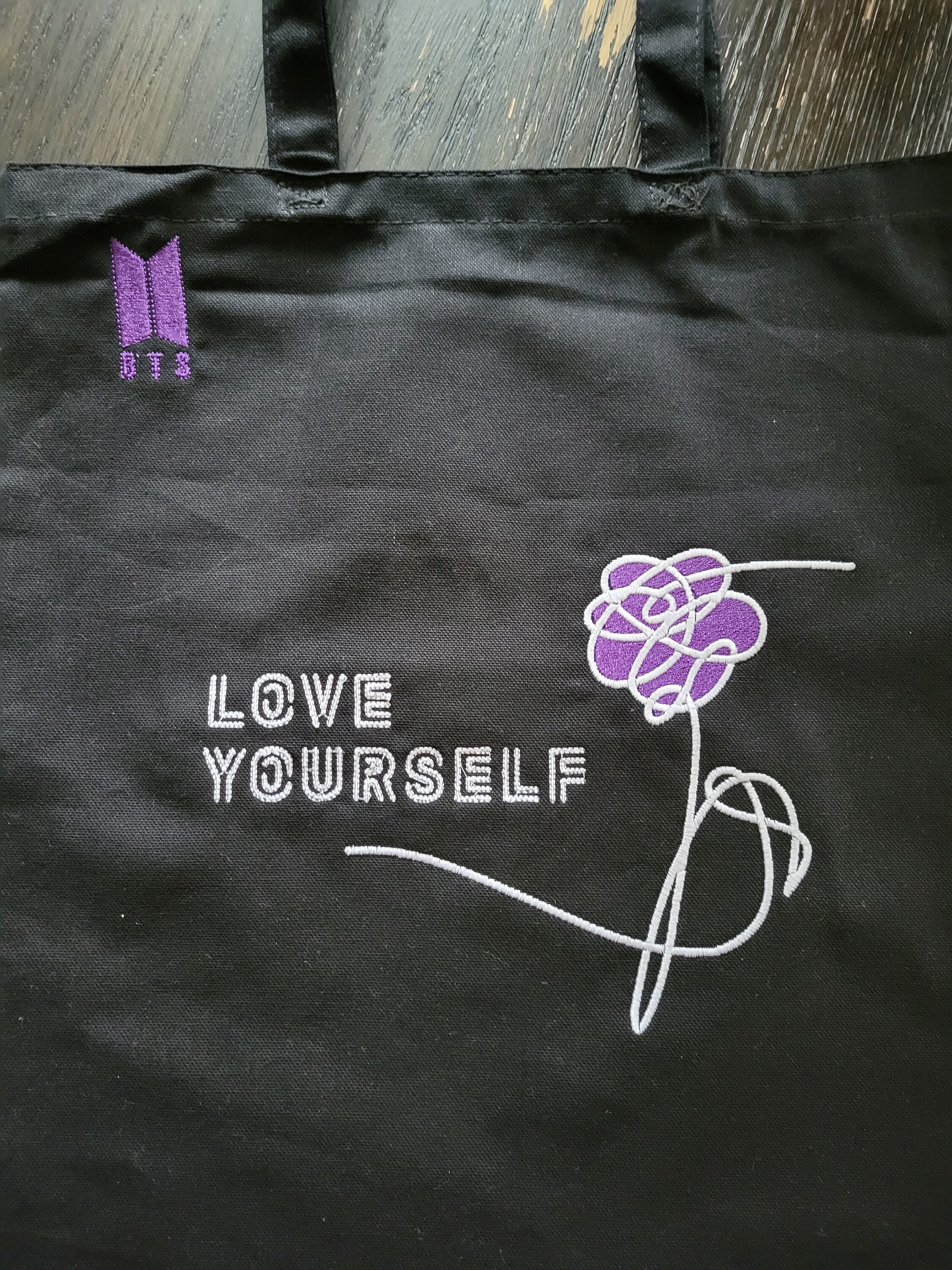 Love Yourself Flower BTS Zitat Kpop Custom bestickte schwarze Tragetasche Etsy