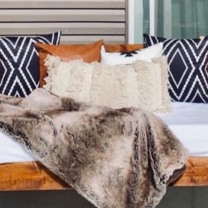 Classic style bed size porch swing