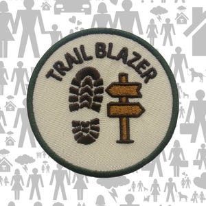 Iron-On Trail Blazer Patch/Sew-On Applique for Jackets & Backpack/Clothing/Nature Badge/Hiking Patch/Camping Patch/Wild Animal/Souvenir Gift