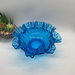 Fenton blue double crimp thumb print bowl