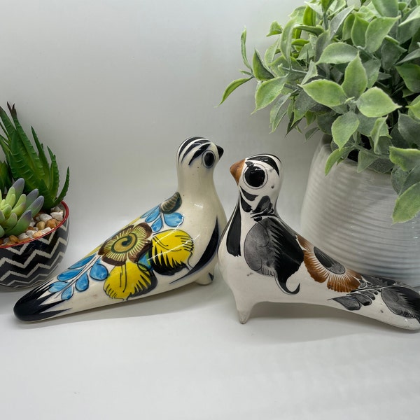 Derpy Tonala Mexican pottery pottery bird pair signed RS.