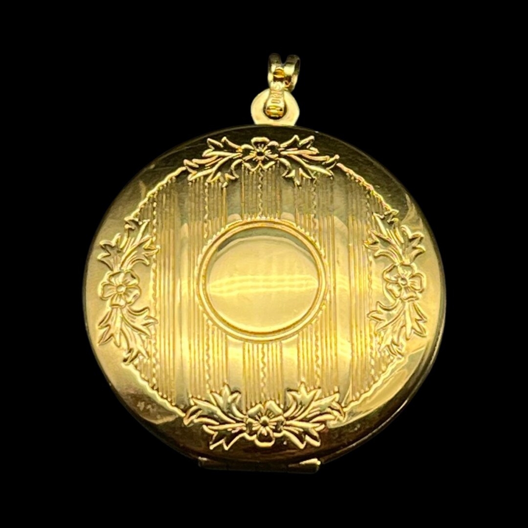Locket Necklace,vintage Gold Pendant,floral Jewelry, Photo Locket