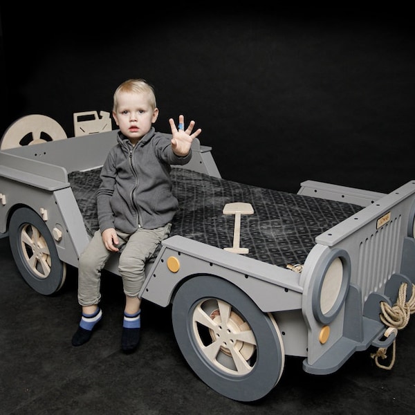 Houten bedjeep voor kinderen