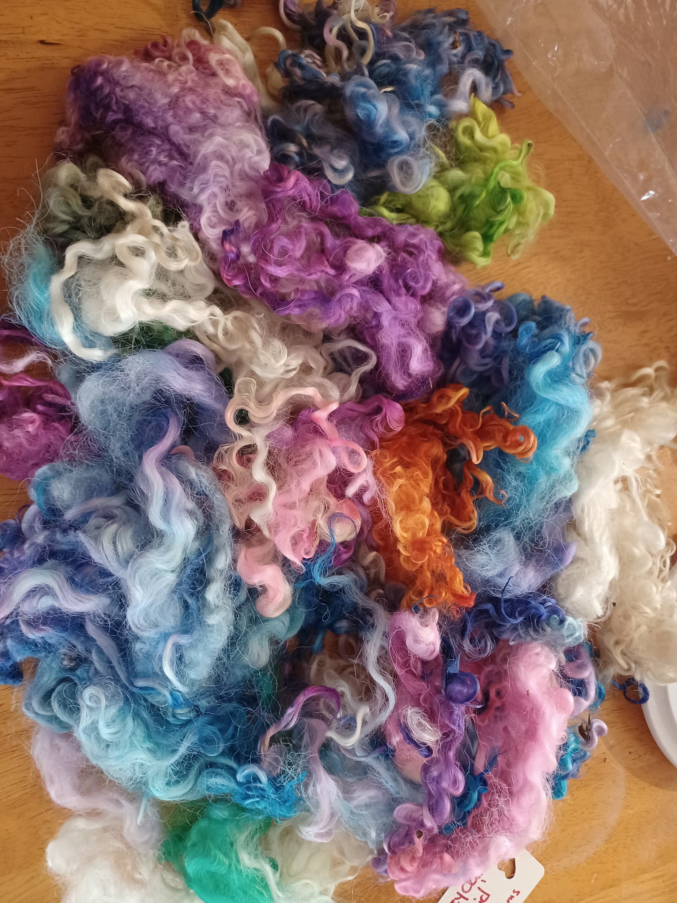 Guide to Different Wools for Felting – Hawthorn Handmade