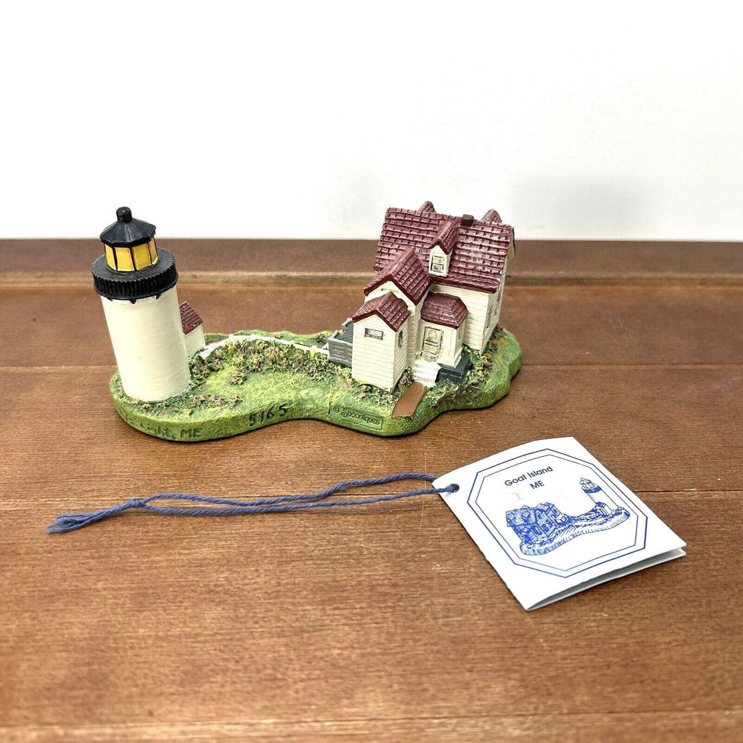 Spoontiques Goat Island Lighthouse 9165 - Etsy