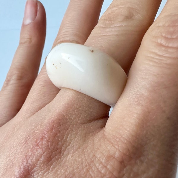 White Dome Ring | White Jade  Statement Ring | Beige Chunky Ring | Jade Ring for Women | Resin | Murano Glass | Bubble Ring | Vintage Ring
