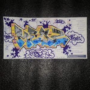 Mapa del metro de Londres pintado a mano con grafiti original por Medz
