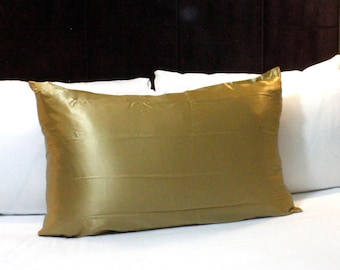 22 Momme Mulberry Silk Pillowcase: Gold with Hidden Zipper