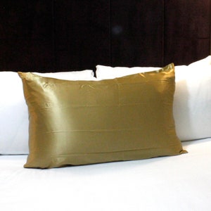 Pure Mulberry Silk Pillowcase | Best Silk Pillowcase | Gold Silk Pillowcase with Hidden Zipper | Anti Ageing | Anti Frizz |22 Mommesilk|