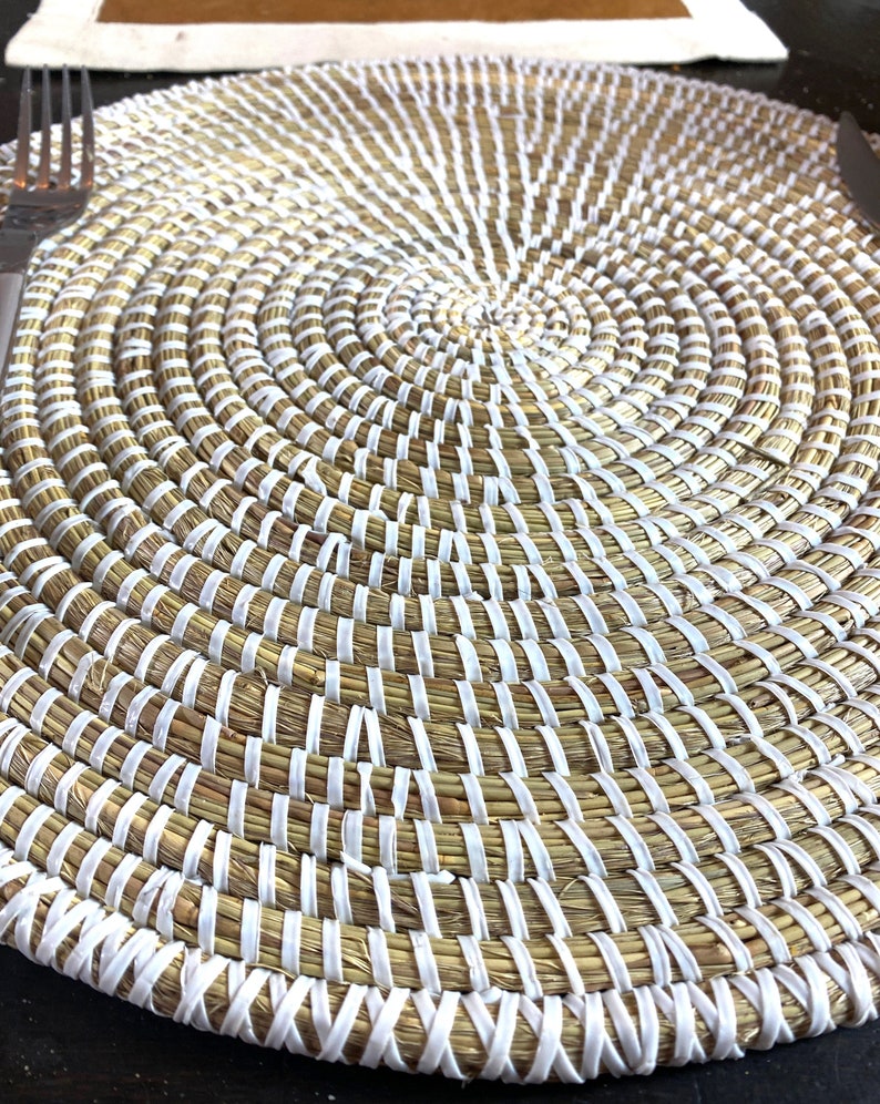 african-senegalese-boho-woven-seagrass-placemats-natural-wicker-round