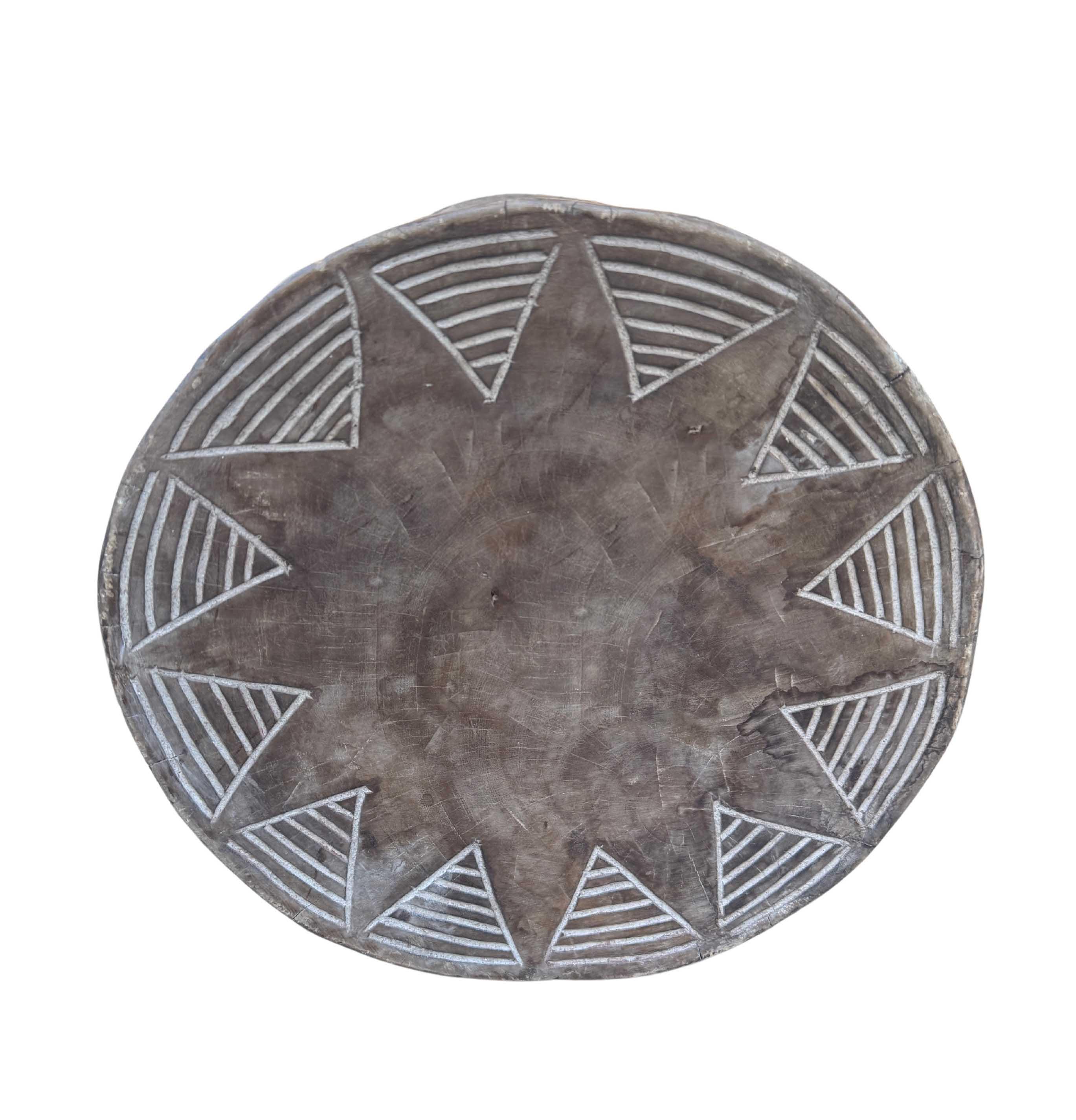 マリのドゴン族の手彫り木製スツール - ユニークな脚のデザイン - Etsy