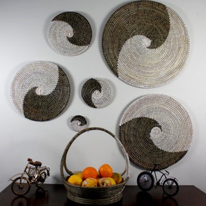 Black & White African Senegal Woven Round Pad for Wall Decor – Set of 6 - Handmade Senegalese Unique Decorative Elegant and Useful Basket