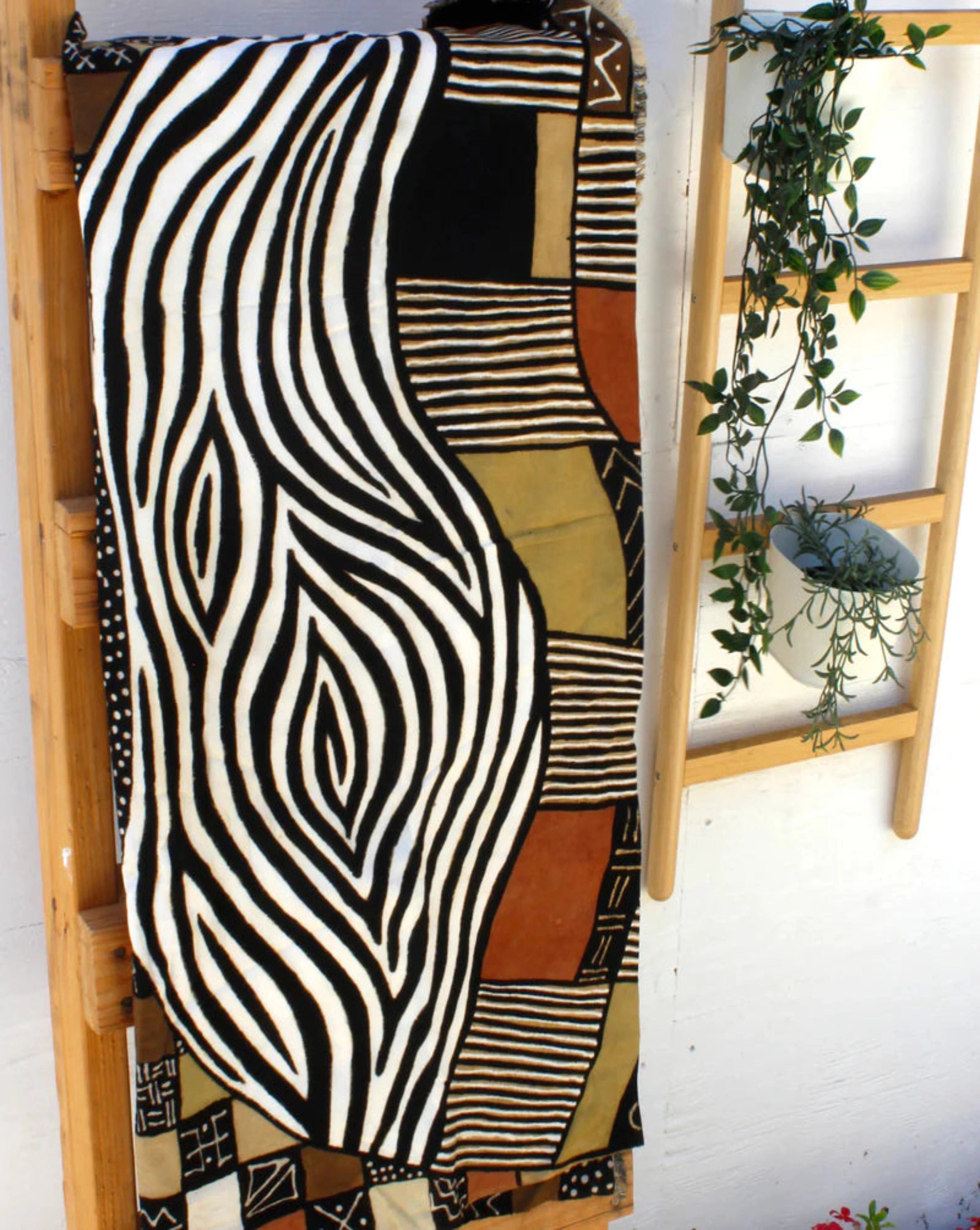 Mudcloth Fabric/ African Mudcloth/ Bògòlanfini/ Zebra Throw/Handmade Fabric Blanket Throw/ Cotton Fibers Handmade Fabric Throw/Blanket