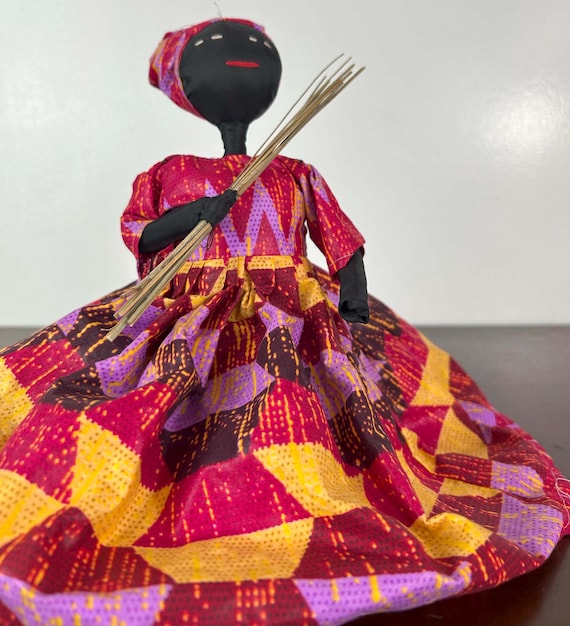 アフリカの布人形 - 手作りのアフリカ中心の芸術作品 - Etsy 日本