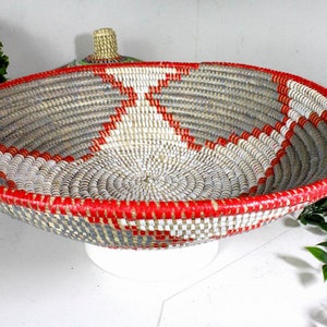 Red Wall Baskets Senegalese Woven Fruit Baskets, Decorative Woven Bowl, Wicker Basket, Senegal Basket, Boho Wall Décor, Wall Hanging Basket
