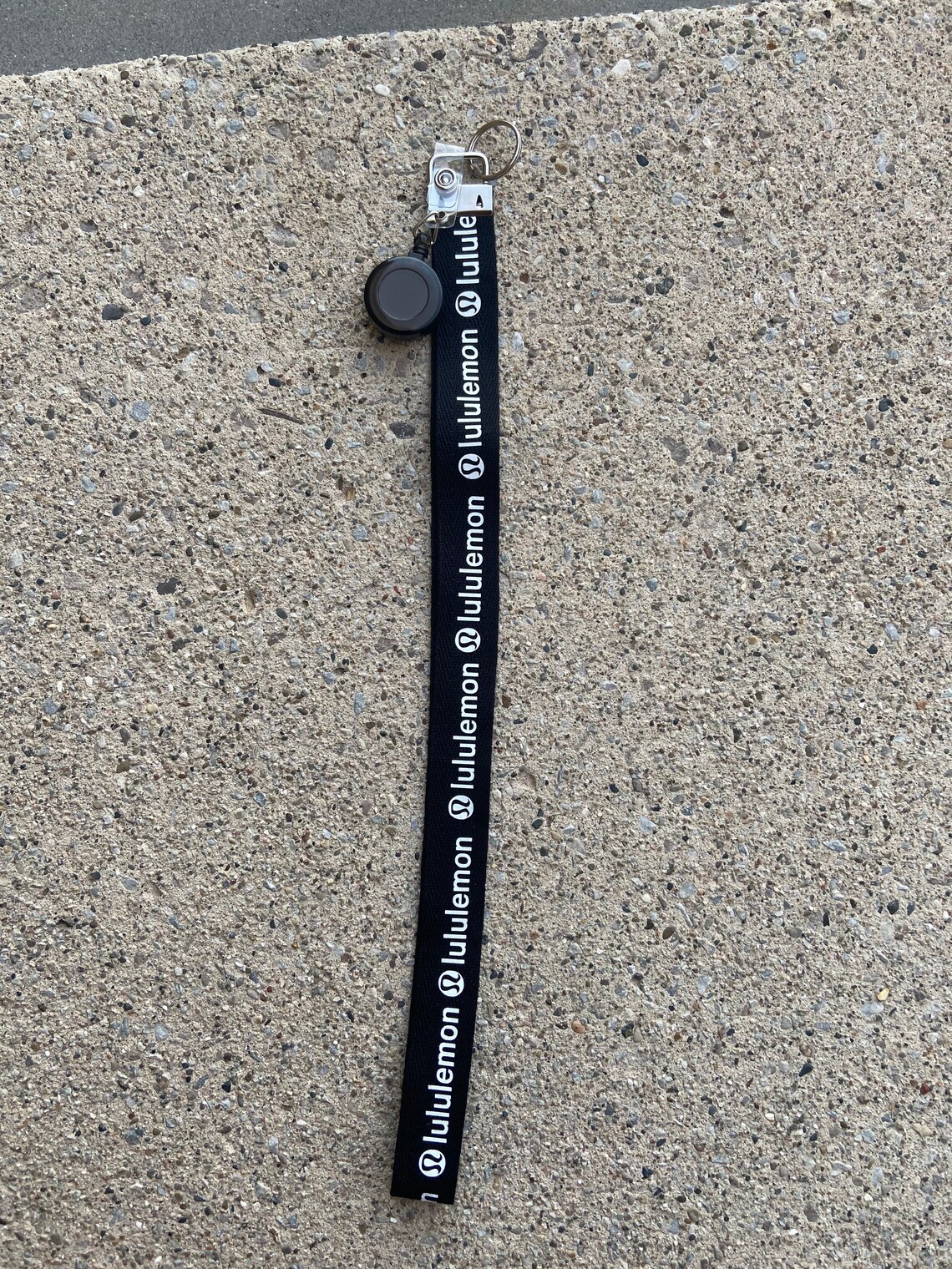 lululemon keychain dupe