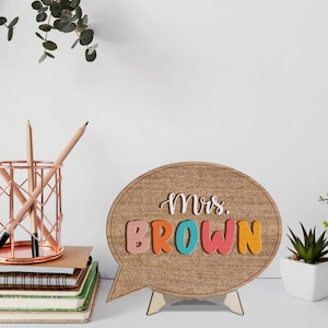 Speech Therapist Gift, Personalized Desktop Speech Therapist Sign,Mini Speech Bubble Sign for Therapists Teacher Gifts for Speech Therapists