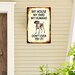 Targa In Latta Vintage 'My House My Yard My Humans' Con Bassotto – 20x30 Cm, Cartello Metallico Per Parete, Regalo Per Amanti Dei Cani - 3