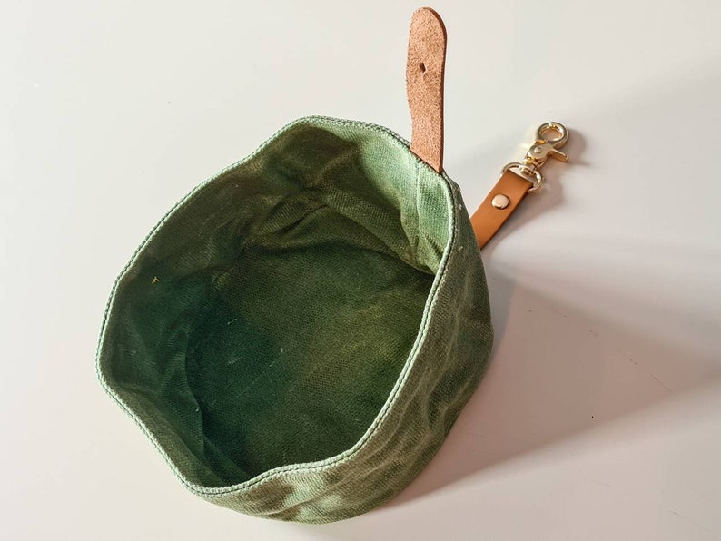 Travel Dog Bowl. Canvas with Belt Clip Eco-Friendly Waxed Canvas Waterproof & Portable Puppy Water Food Bowl. Birthday Present Gift. Green