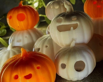 3D Printed Mini Halloween Pumpkins | Fun Party Decor