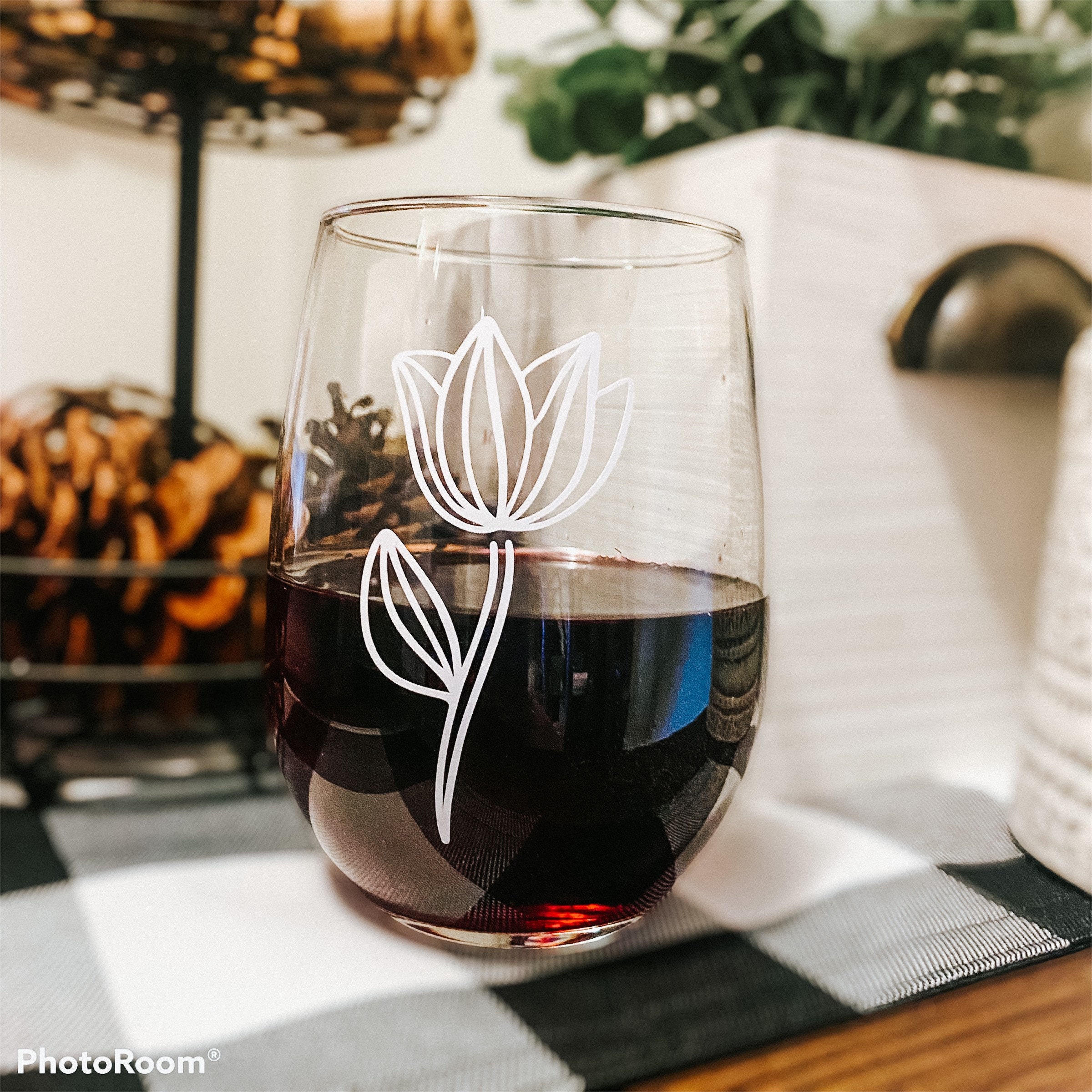 Pretty Simple Tulip Drawing Stemless Wine Glass Etsy