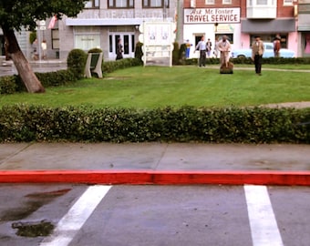 NECA 7" BTTF Trilogy Back to the Future II 2 Ultimate Biff Tannen & Marty McFly Action Diorama Background #2 - No incluye figuras