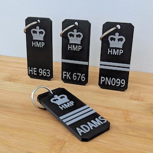 Gepersonaliseerde sleutelhanger gevangenisbewaarder | Hare Majesteiten Prison Bag Tally | Custody Officer identificeert sleutelhanger | Aangepaste rangschikkingsmarkeringen voor epauletten
