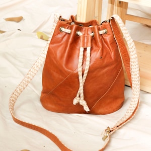 Custom Barcha bucket bag, Leather bag for everyday, Personalized leather bag for girl, women&#39;s valentine leather bag , Camel leather bag